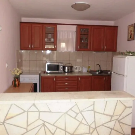 Apartment Fenyves *