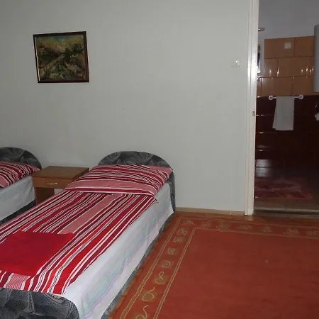 Fenyves Apartment *